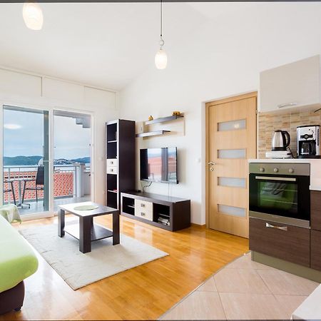 Apartment Mia - Spacious Apartment On 85 M2 With Beautiful Sea View Trogir Luaran gambar