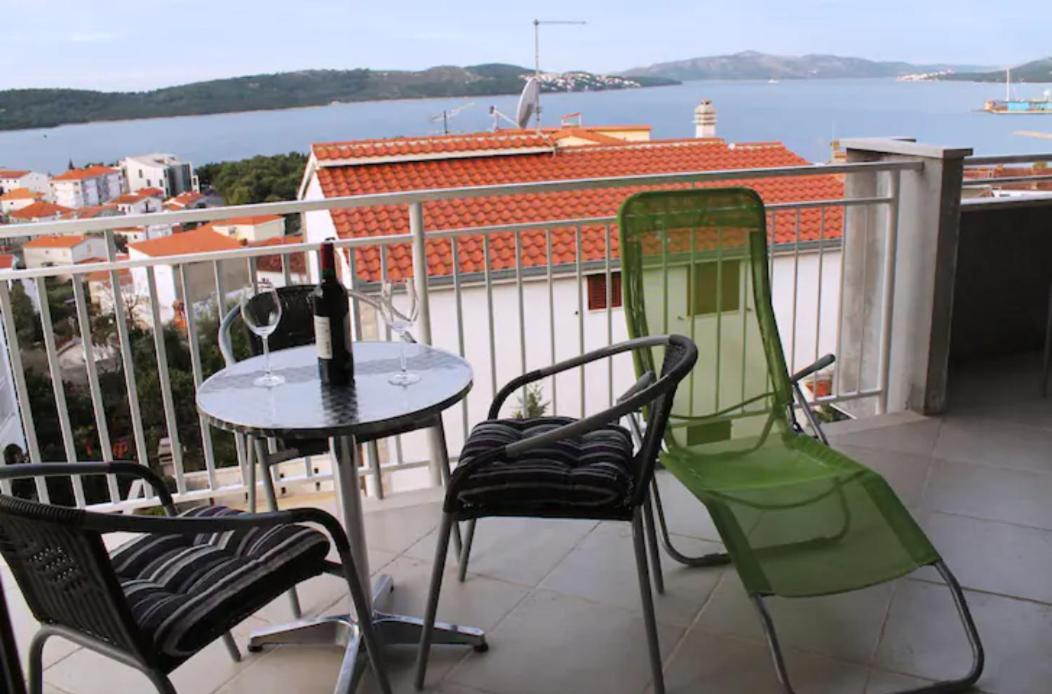 Apartment Mia - Spacious Apartment On 85 M2 With Beautiful Sea View Trogir Luaran gambar