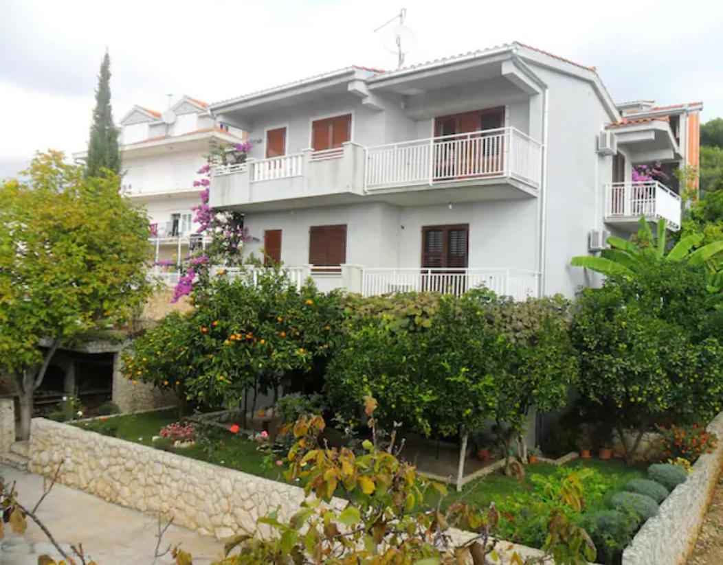 Apartment Mia - Spacious Apartment On 85 M2 With Beautiful Sea View Trogir Luaran gambar