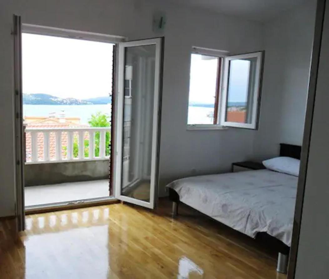 Apartment Mia - Spacious Apartment On 85 M2 With Beautiful Sea View Trogir Luaran gambar