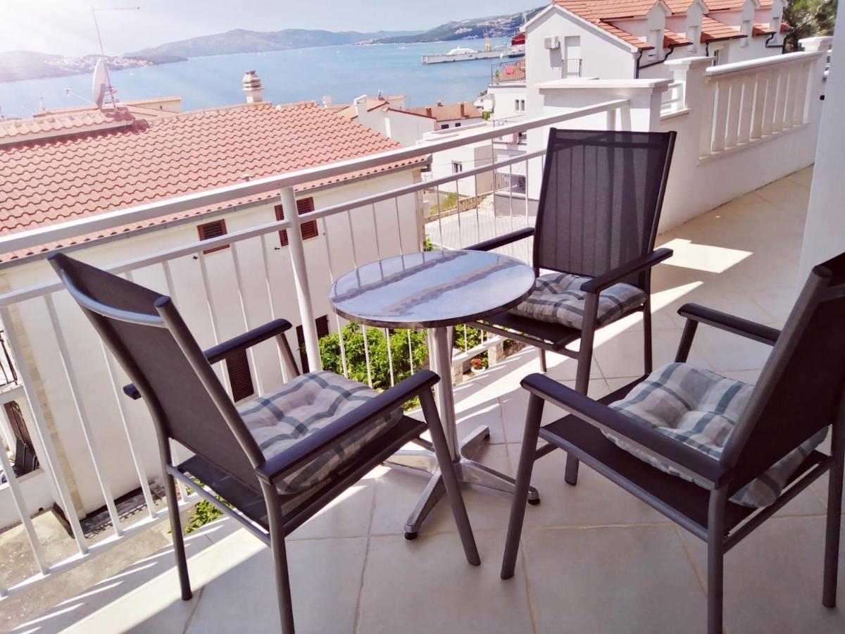 Apartment Mia - Spacious Apartment On 85 M2 With Beautiful Sea View Trogir Luaran gambar