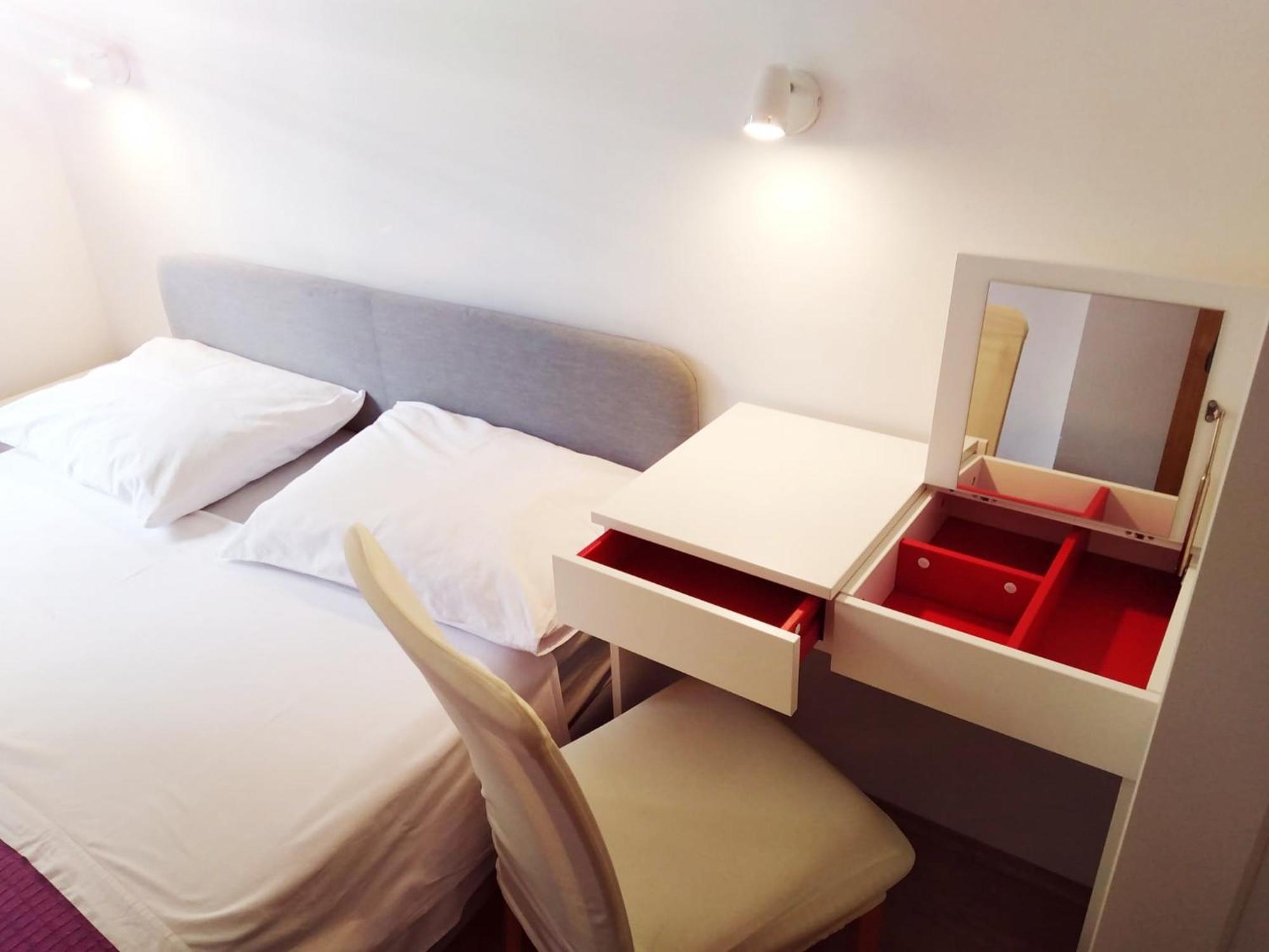 Apartment Mia - Spacious Apartment On 85 M2 With Beautiful Sea View Trogir Bilik gambar